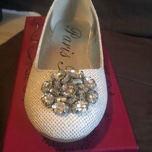 Girls flats